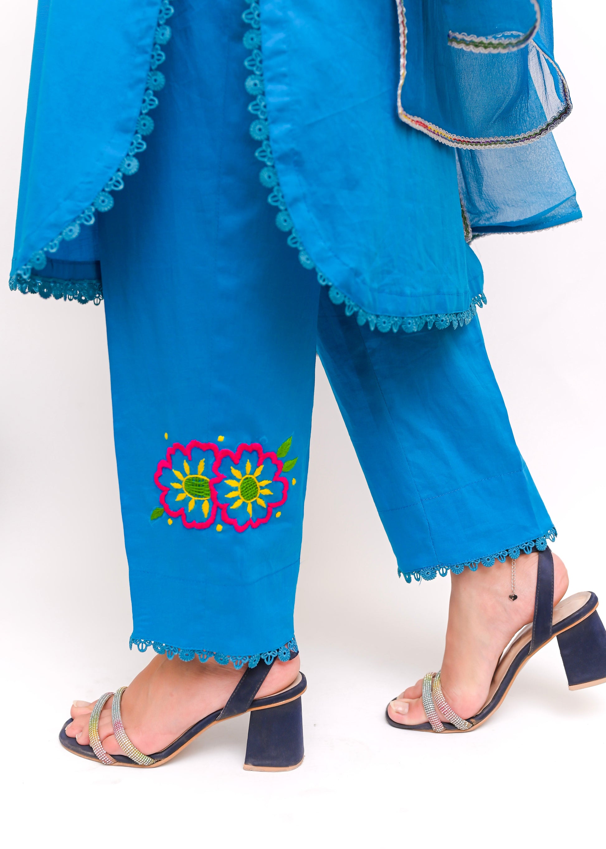 3PC-Sapphire Bloom Hand Embroidered Suit