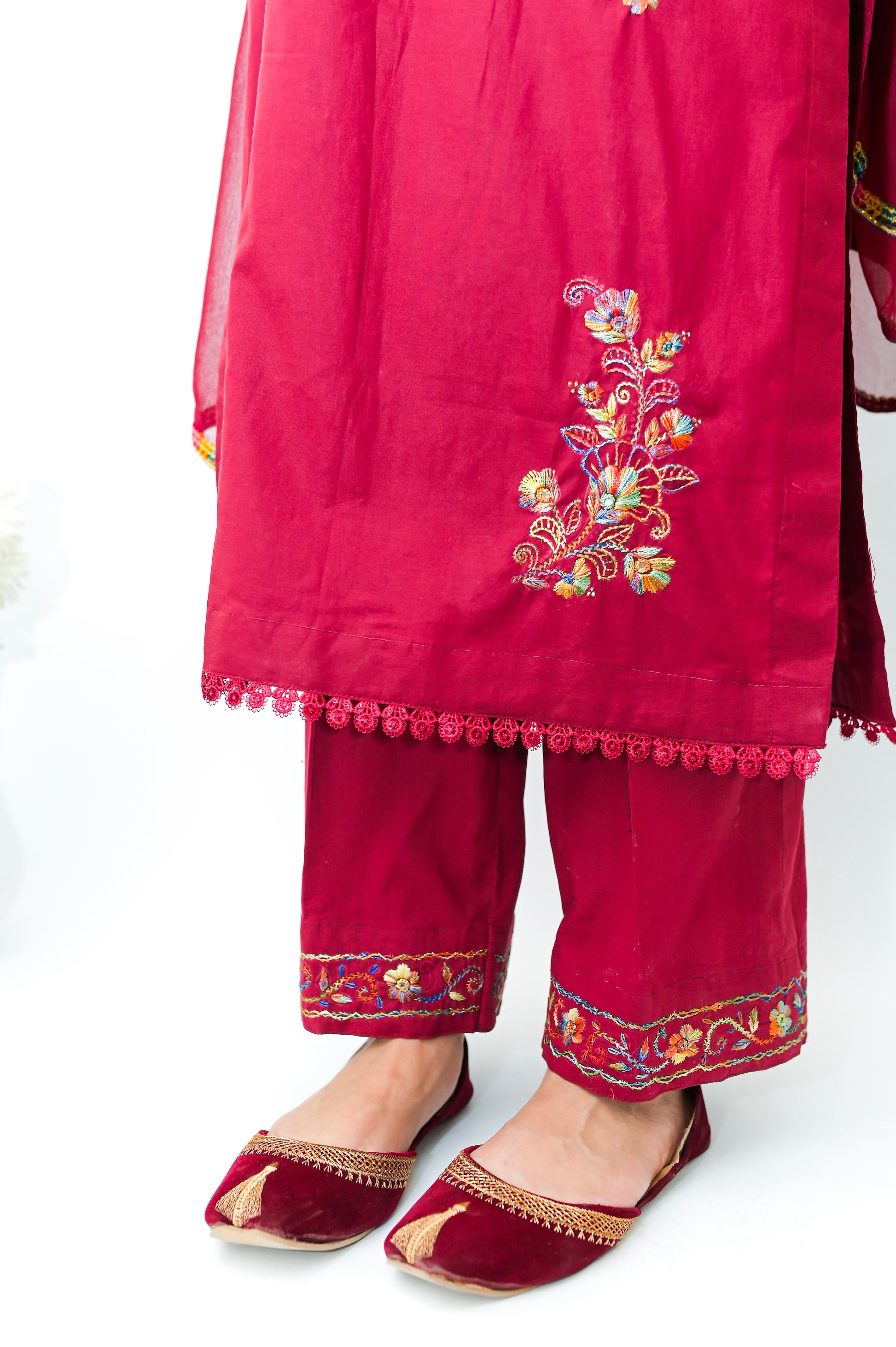 3PC-Crimson Grace Hand Embroidered Suit